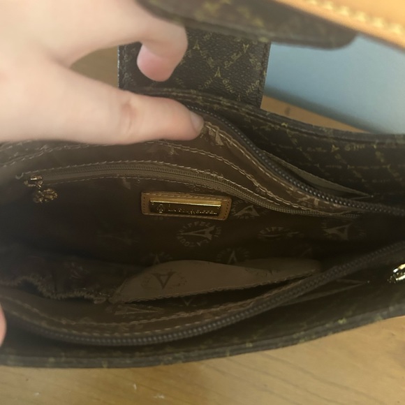 Gorgeous Vintage La Tour Eiffel Leather Purse - Picture 7 of 7